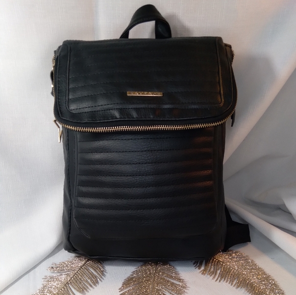 Black Rampage backpack - Picture 5 of 8